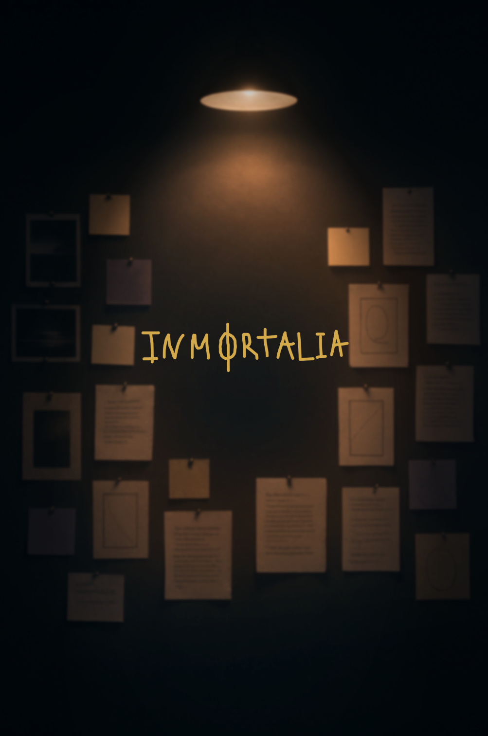 Hero Inmortalia: pared oscura con papeles, notas y luz cálida, universo editorial del sello.